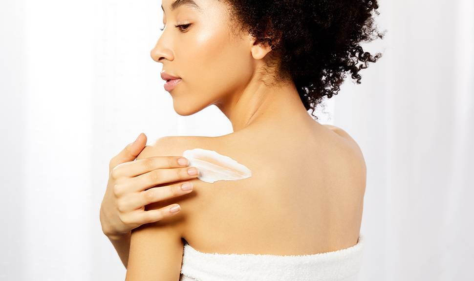 Body Acne 101: How to Reduce Back and Chest Acne