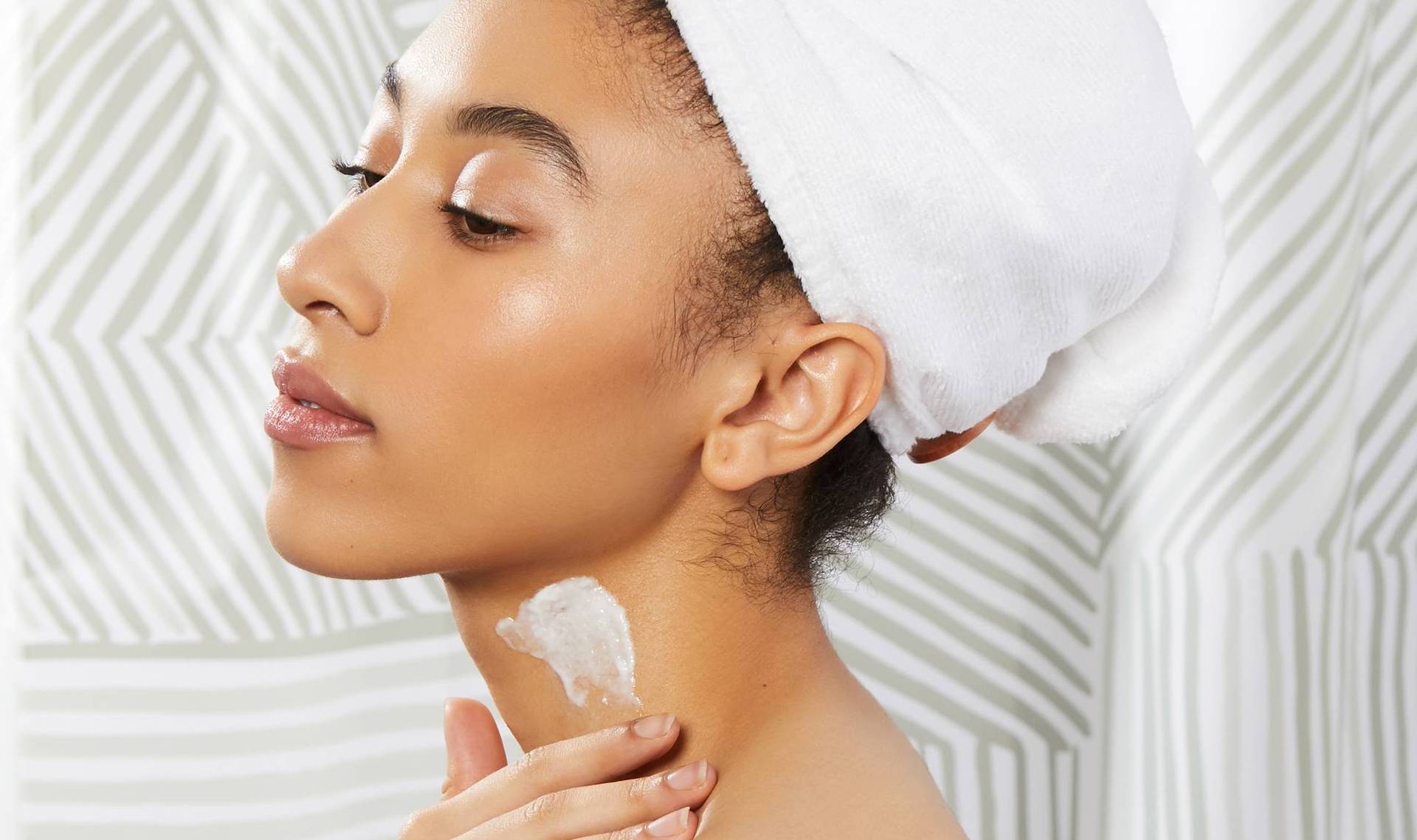 Derm DMs: When Should You Start Using Neck Cream?