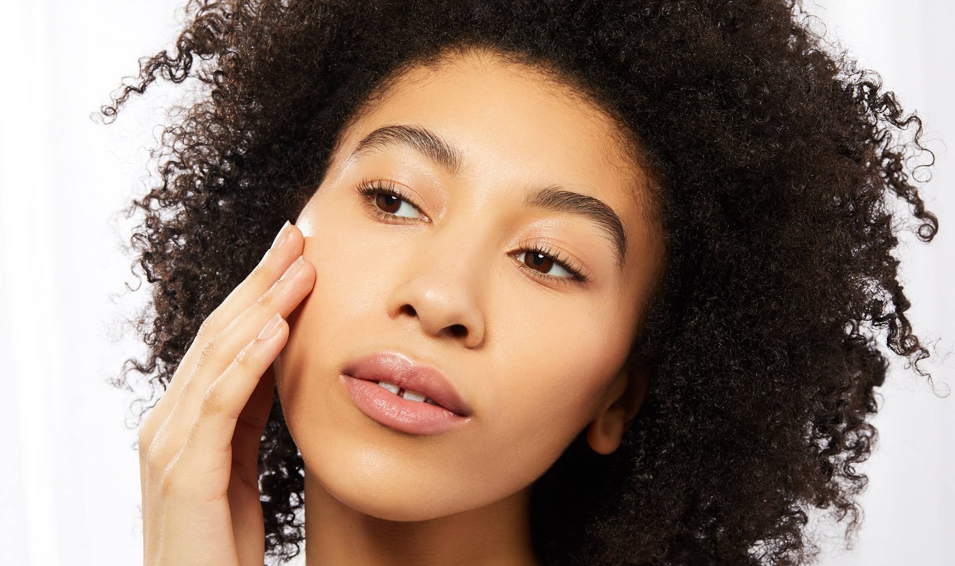 How to Layer Serums — And How Long They Take to Absorb