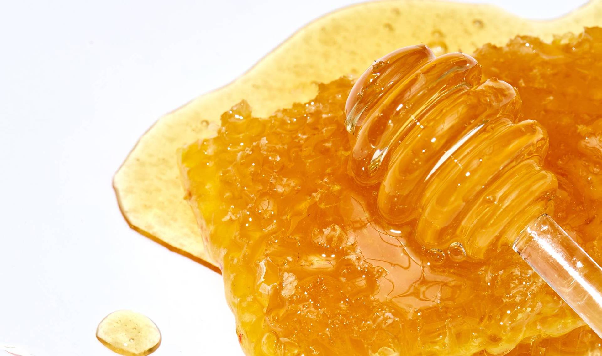 Why You Should Add Manuka Honey to Your Skincare Routine