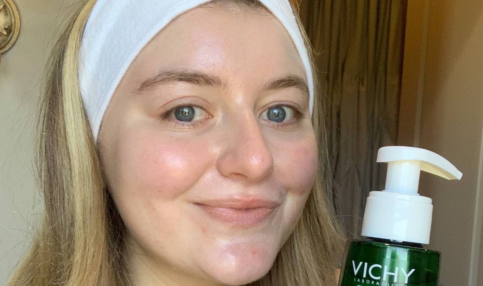 The Vichy Normaderm PhytoAction Deep Cleansing Gel Has Seriously Helped My Maskne 