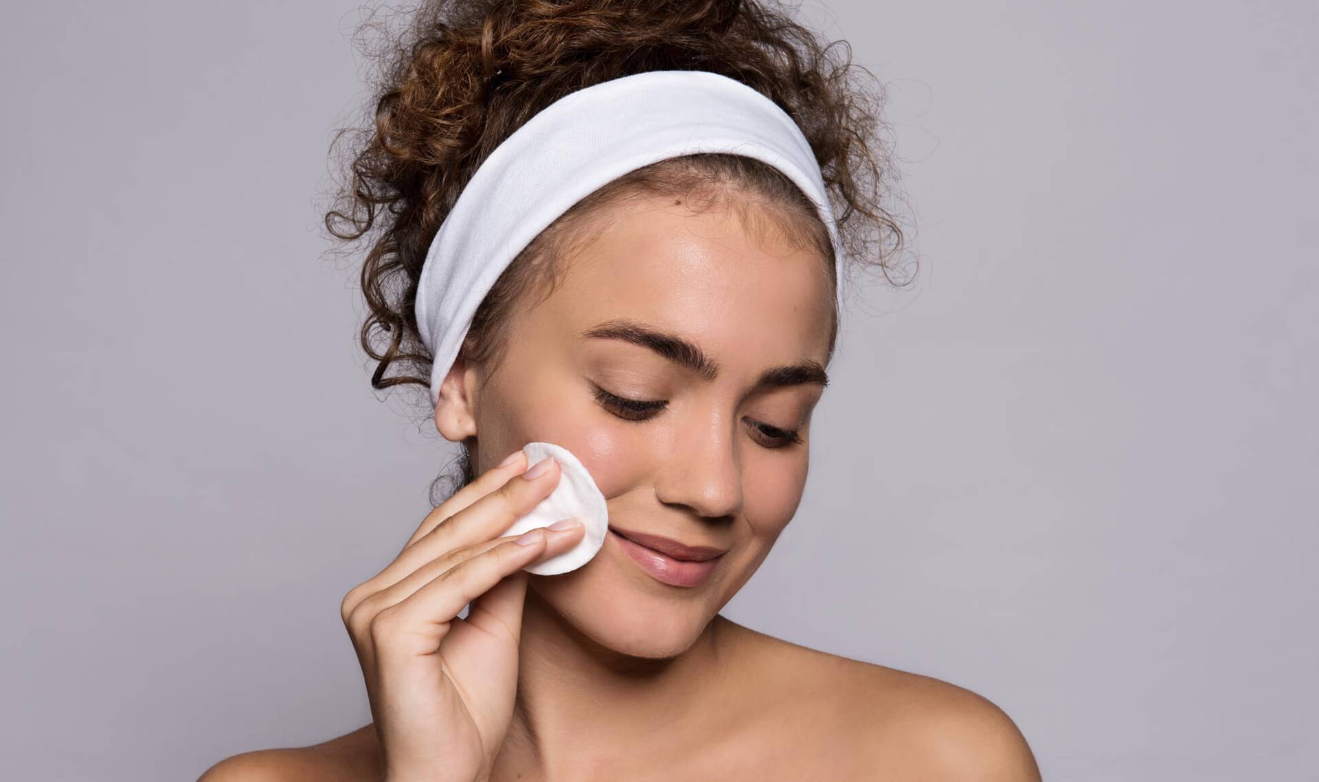 Can Lactic Acid Help Address Acne?